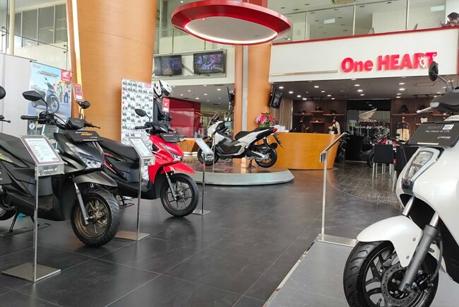 ホンダのバイクのショールーム