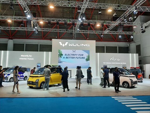 WULING のAirew