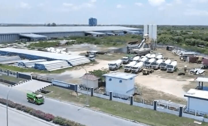 スラバヤのJIIPE工業団地