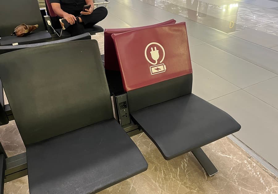 スカルノ・ハッタ国際空港の充電設備