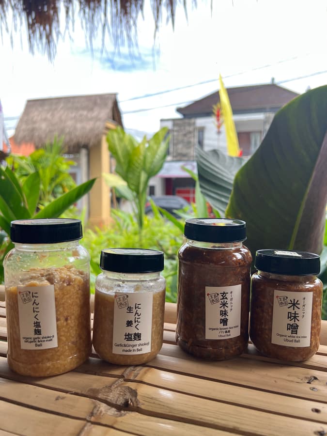 生島商店の塩こうじや味噌